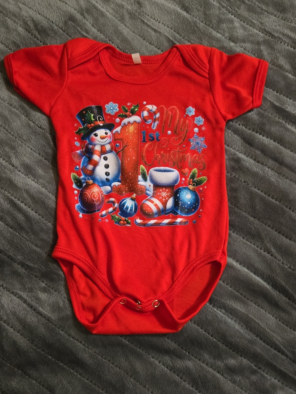 Source Unknown Red Baby One-Piece Bodysuit with Snowman Holiday Print